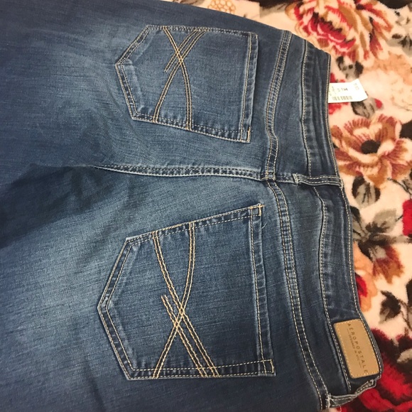 Brand New Jeans Aeropostale Curvy Skinny Jeans 👖 - Picture 3 of 7